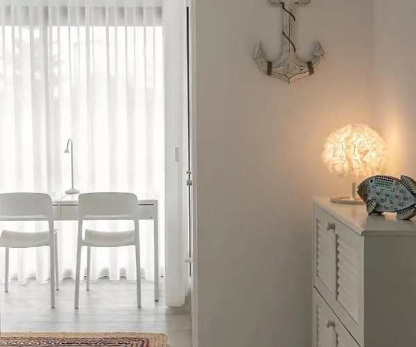 Apartment Consolacao & Supertubos - House Ii Atouguia Da Baleia