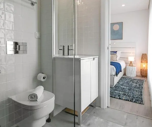 Consolacao & Supertubos - House Ii Atouguia Da Baleia