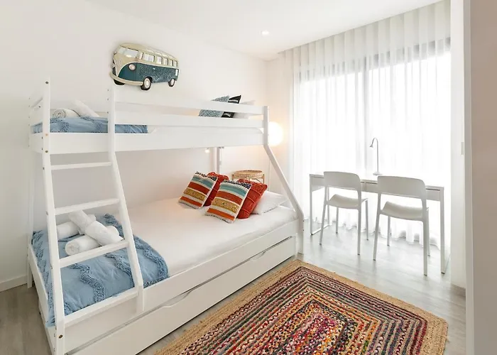 Consolacao & Supertubos - House Ii * Atouguia Da Baleia